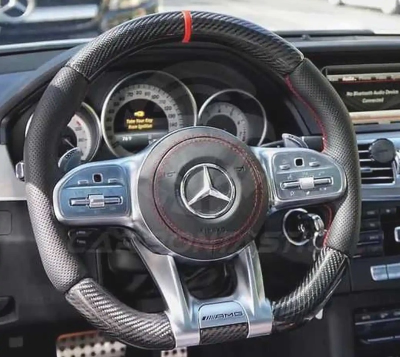 Руль от Mercedes-Benz AMG Carbon